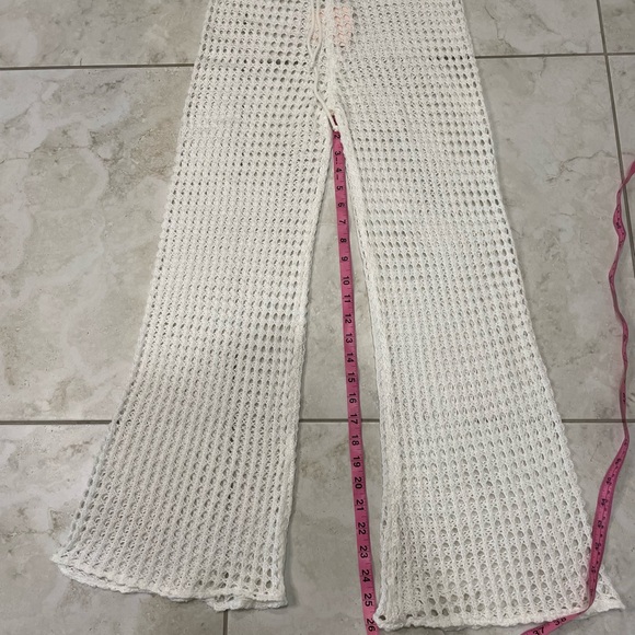 Superdown White Crochet Pants NWT - Picture 8 of 10